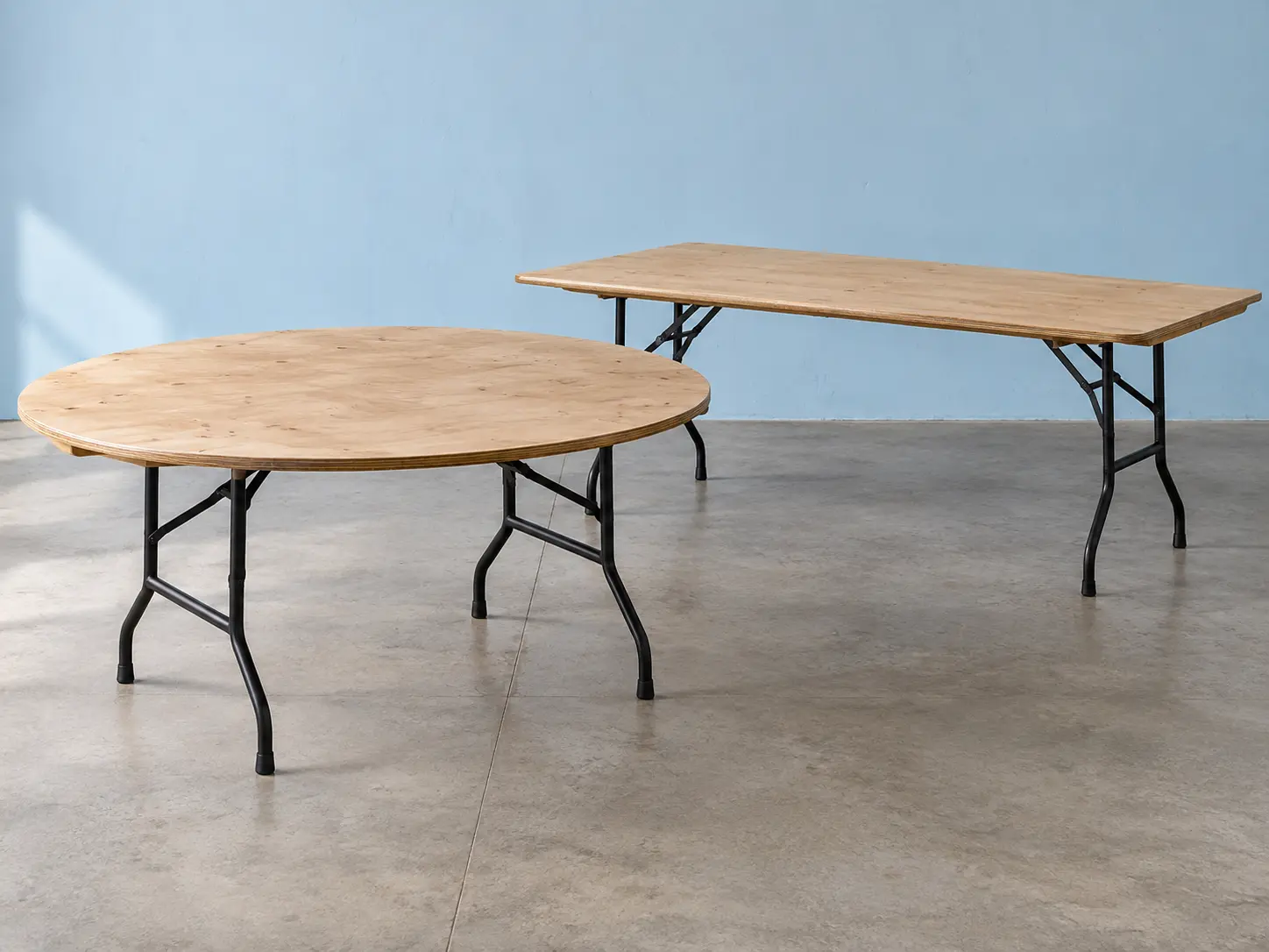Tables de réception rondes et rectangulaires